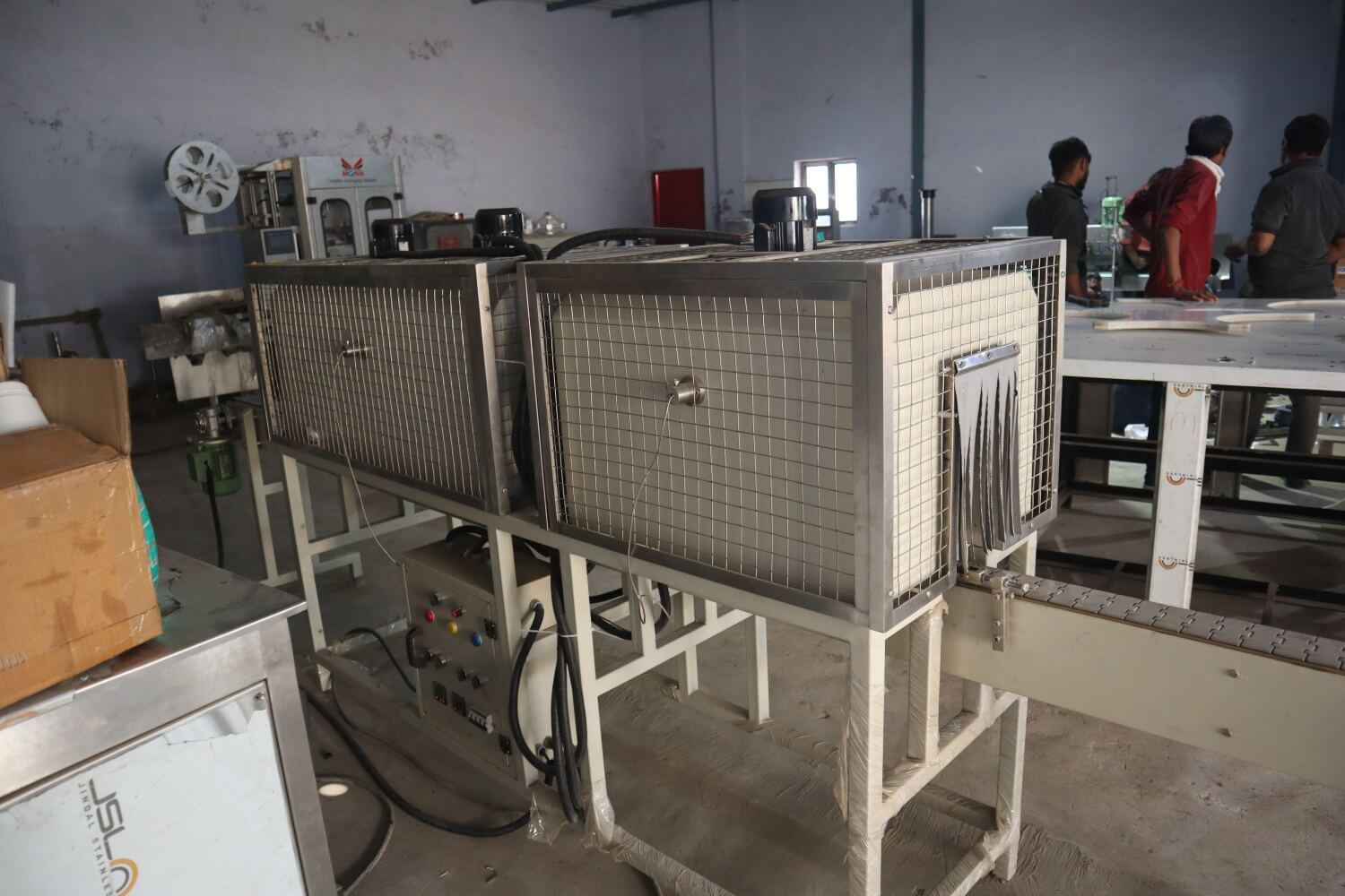 automatic capping machine manufacturer